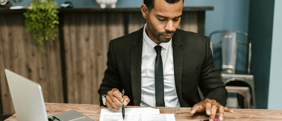 When Is The Right Time to Hire A Bookkeeper Or Accountant For Your Business